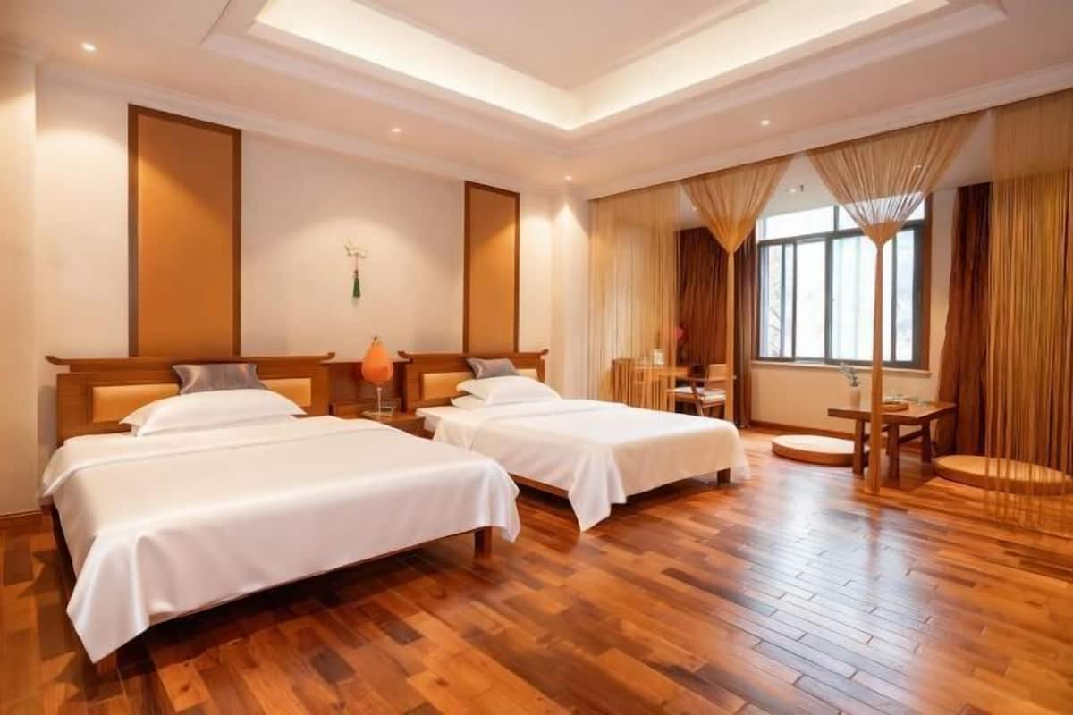Cots/infant beds