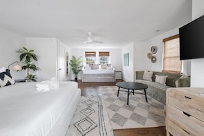 4 habitaciones, tabla de planchar con plancha, wifi y ropa de cama