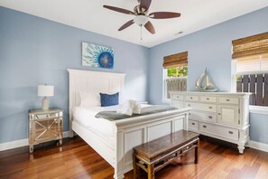 3 bedrooms, iron/ironing board, WiFi, bed sheets - 3 Bedroom cozy Home right next to Park Circle! (North Charleston)