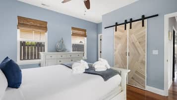 3 soverom, strykejern/-brett, wi-fi og sengetøy