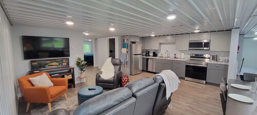 Peaceful Private Loft in Central Location