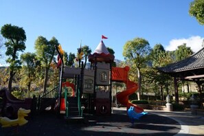 Children's area - ACME · Yequ Qingshu Inn (Dali)