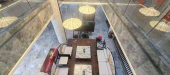 Mingzhu Lake Swan Garden Resort