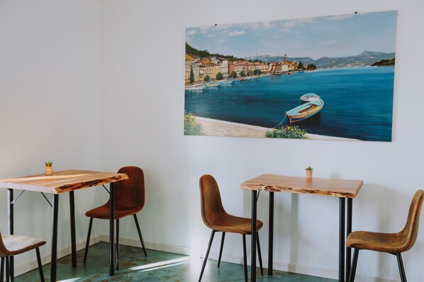 Free daily buffet breakfast - Antica Dimora dei Gelsi (Manerba del Garda)