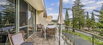 Tradewinds Unit 6 - Beach Front Luxury Unit