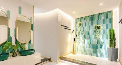 Hawaii Hotel (Leshan Jiaxing Road Food Street)