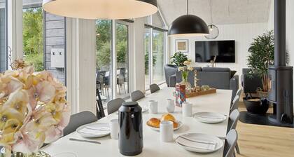Amazing home in Rødby with WiFi