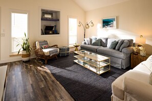 Smart TV, books, music library, stereo