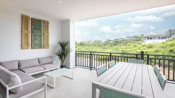 Appartement Signature | Cuisine privée | Réfrigérateur, micro-ondes, four, plaque de cuisson