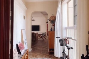 Nôi/giường cho trẻ sơ sinh 