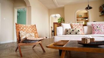 Cots/infant beds