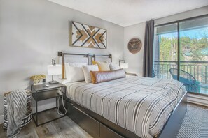 1 slaapkamer, een strijkplank/strijkijzer, wifi, beddengoed