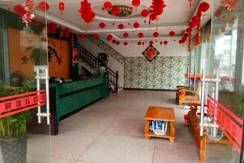 Huayu Hotel (Qinzhougang)