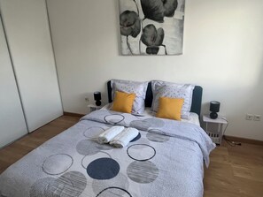 1 bedroom, WiFi, bed sheets