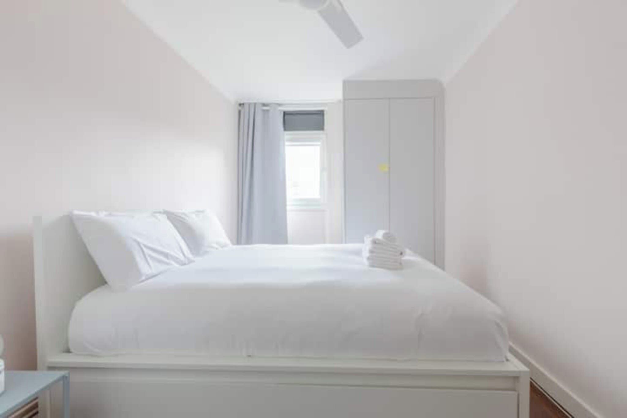1 bedroom, iron/ironing board, internet, bed sheets