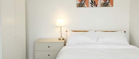 1 chambre, fer et planche à repasser, Wi-Fi gratuit, draps fournis