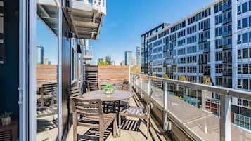 Business Apartment | Terrace/patio