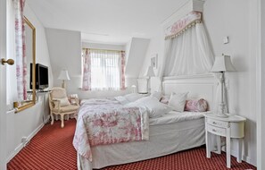 5 bedrooms, free WiFi