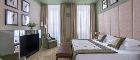 2 habitaciones, tabla de planchar con plancha, cuna de viaje y wifi