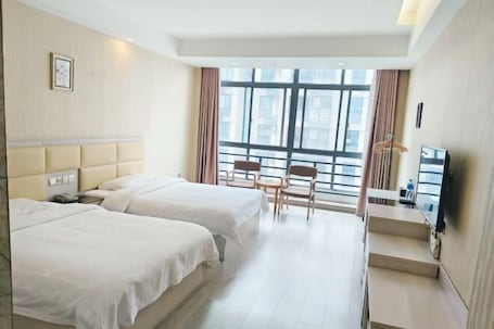 Room. Anmen Phoenix Yipin Business Hotel