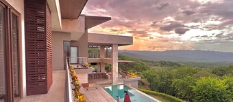 Luxury Estate - Hacienda Vista a la Montaña