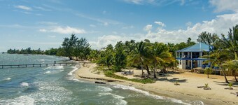 Group Friendly: 3-Bedroom Beachfront Condo