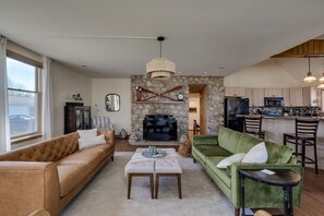 Smart TV, fireplace, offices, printers - RiverBreeze Retreat - Two Homes w/ River Views (Cape Vincent)