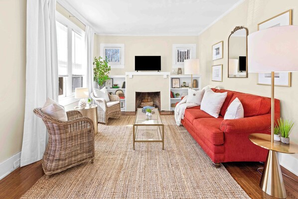 Smart TV, video games