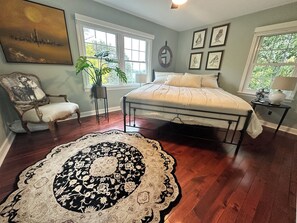 4 عدّة غرف نوم ومكتب ومكواة/لوح كي وواي فاي مجانًا