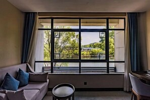 Room - TONGXINLAKE HOTEL (You County)