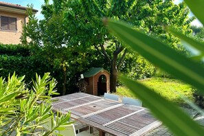 Outdoor dining - S336 - Sirolo, three-room apartment with garden (Sirolo)