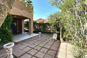 Terrace/patio - S336 - Sirolo, three-room apartment with garden (Sirolo)