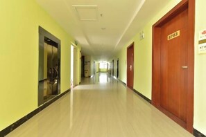 Interior - Maple Leaf Hotel (Lipu) (Lipu)