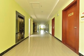 Interior - Maple Leaf Hotel (Lipu) (Lipu)