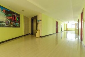 Interior - Maple Leaf Hotel (Lipu) (Lipu)