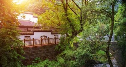 Qianxin Mountain Villa