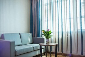 Room - Super 8 Hotel Zepu Fatong Park (Zepu)