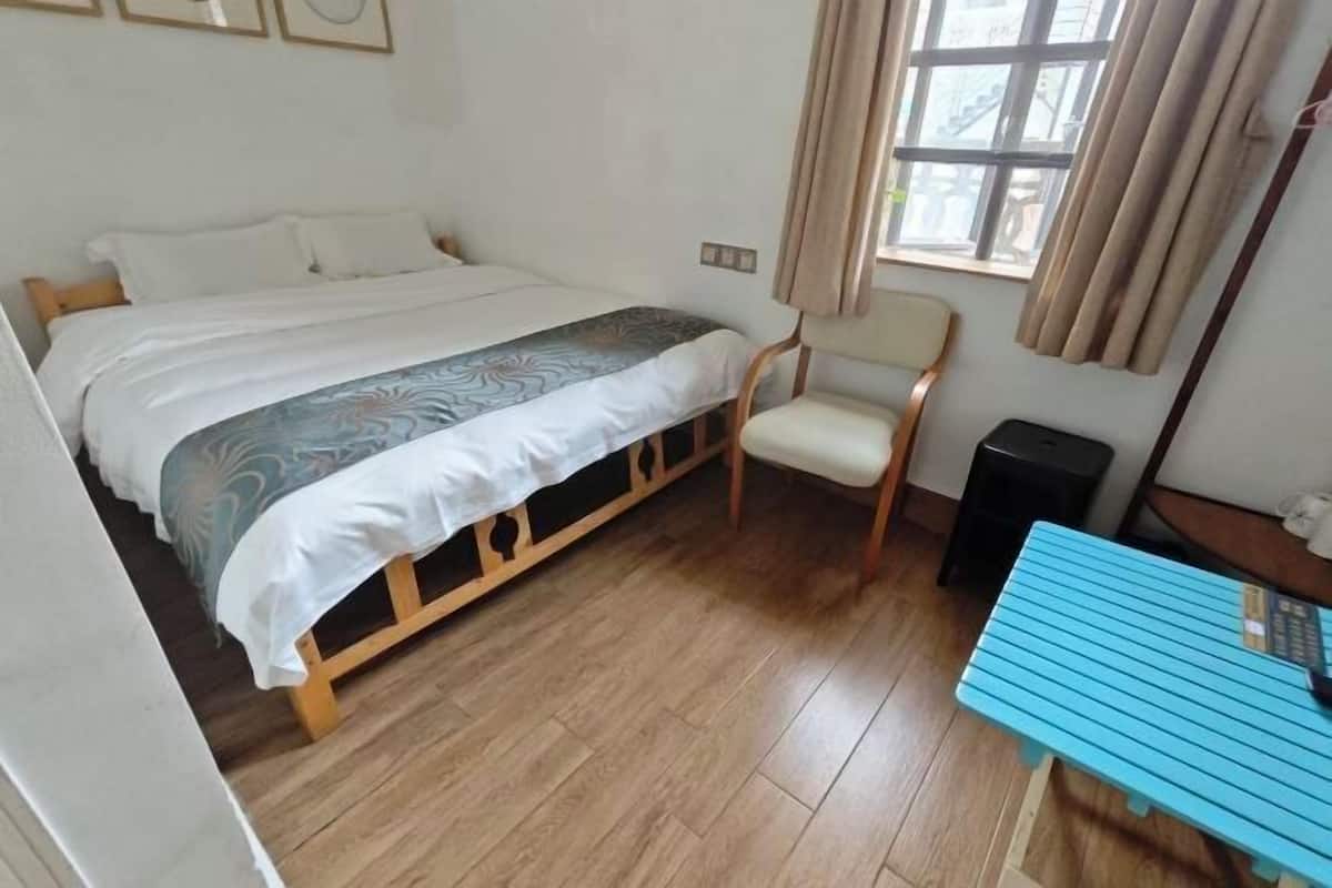 Cots/infant beds