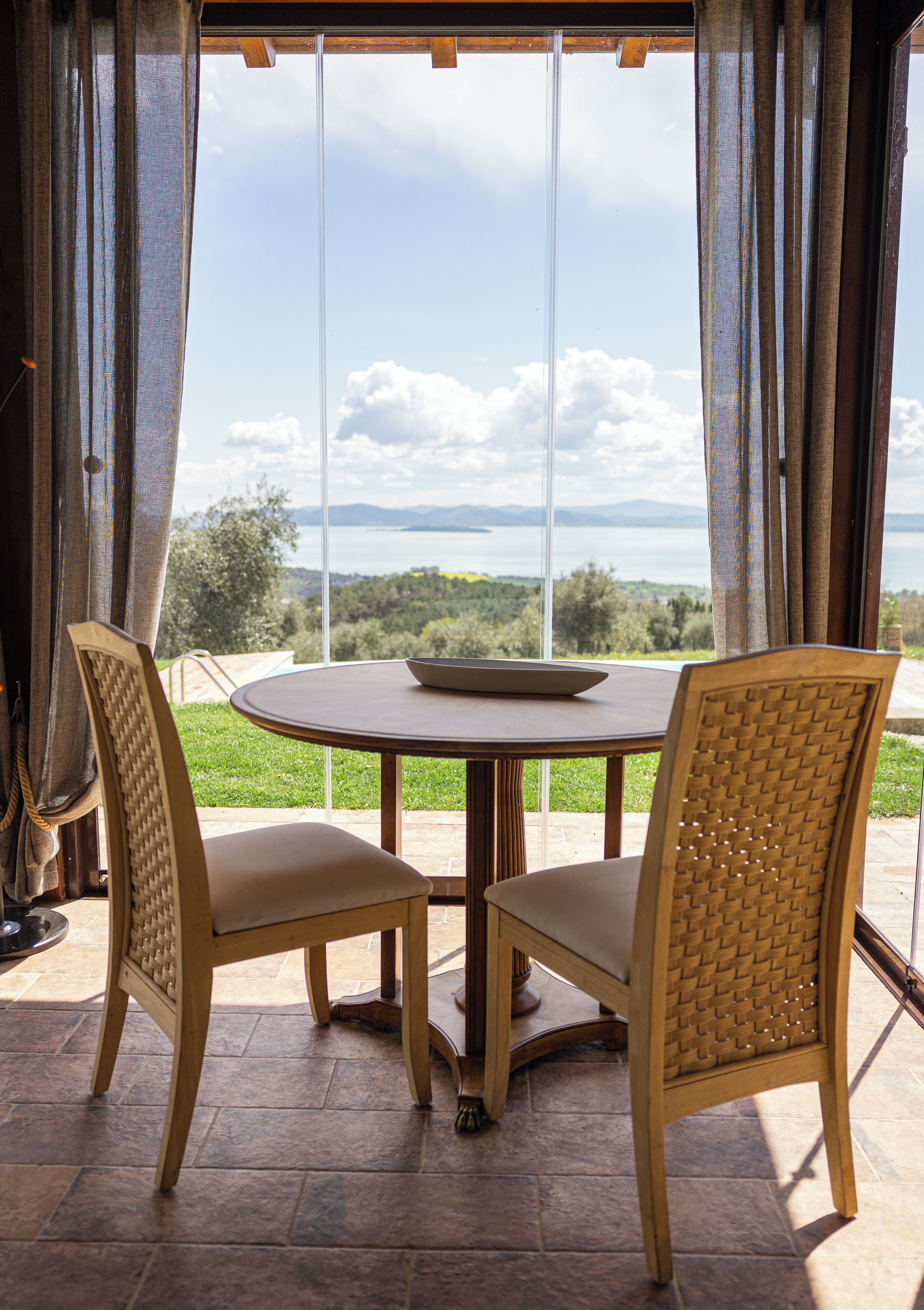 Grand House, 2 Queen Beds, Lake View | Terrace/patio