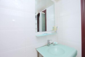 Room - Jinhuwan Hotel (Binhai)