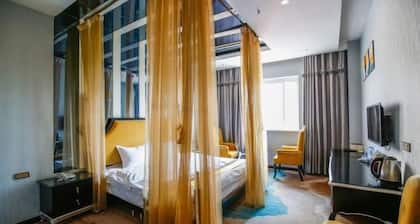 Yuecheng Style Hotel