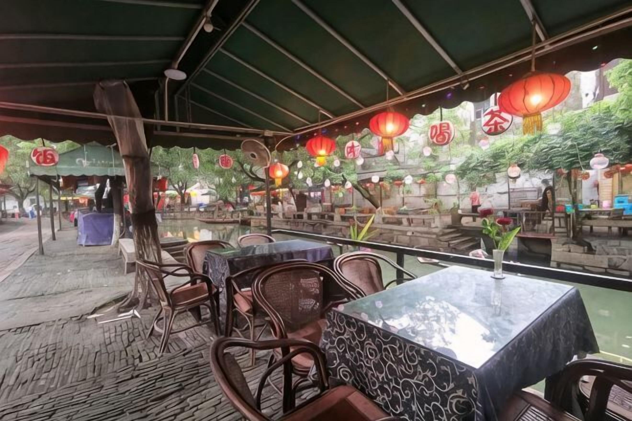 Tempat makan outdoor