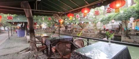 Restauration extérieure