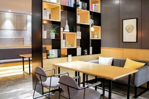 Coffee shop - Free Living Hotel (Daishan)