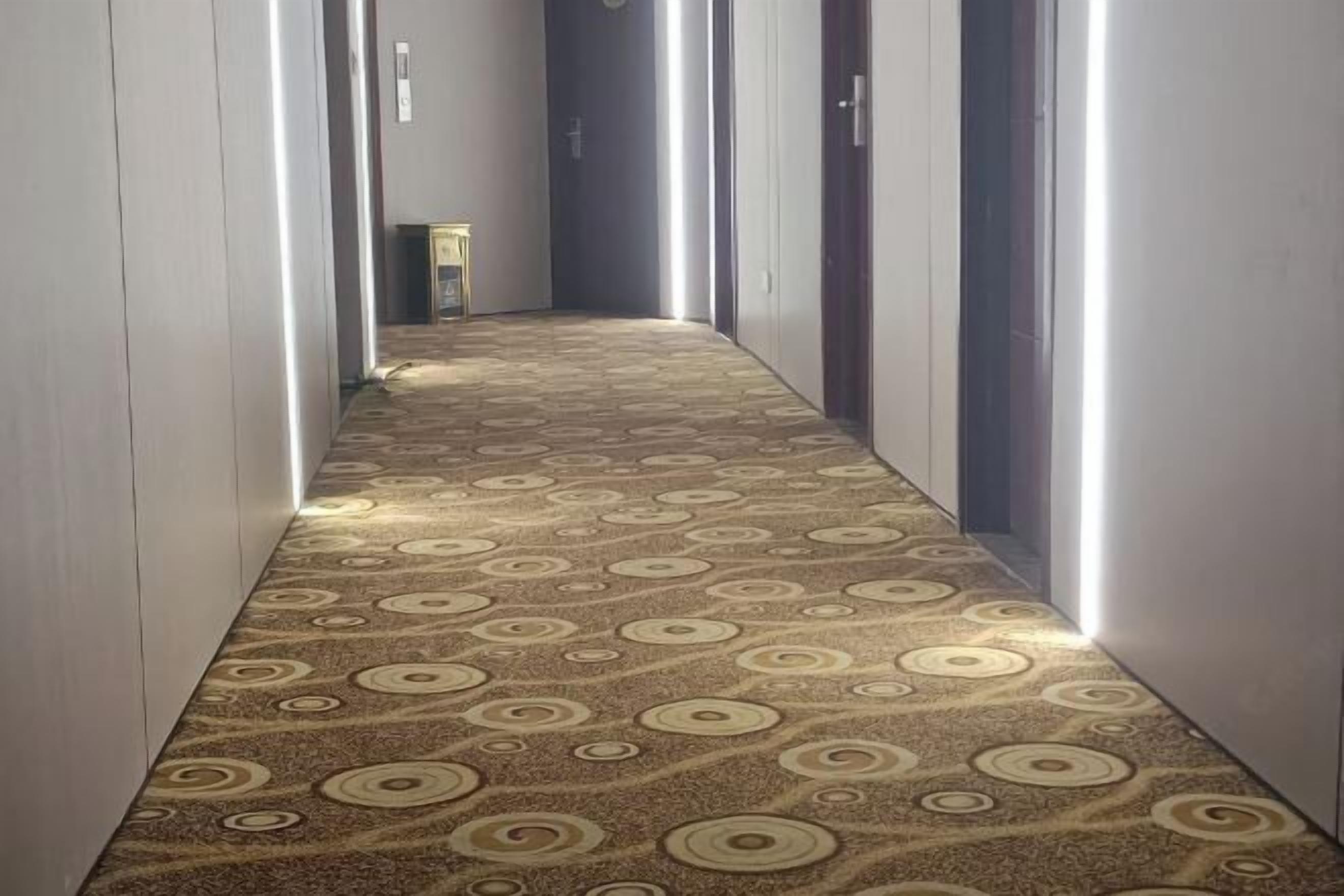 المنشأة من الداخل