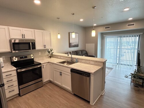 Brand New 1 Bedroom, Gym, Social Room, Balcony