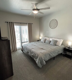 1 bedroom, desk, free WiFi, bed sheets