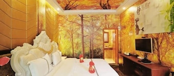 Rahm Holiday Theme Hotel