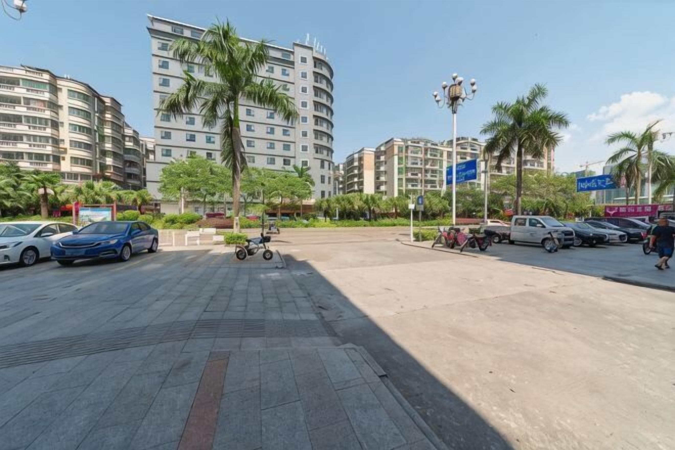المنطقة المحيطة بالمنشأة