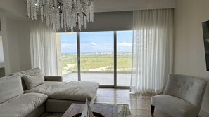 3 bedrooms - Luxurious Retreat in Exclusive Tower in Cap Cana (Punta Cana)